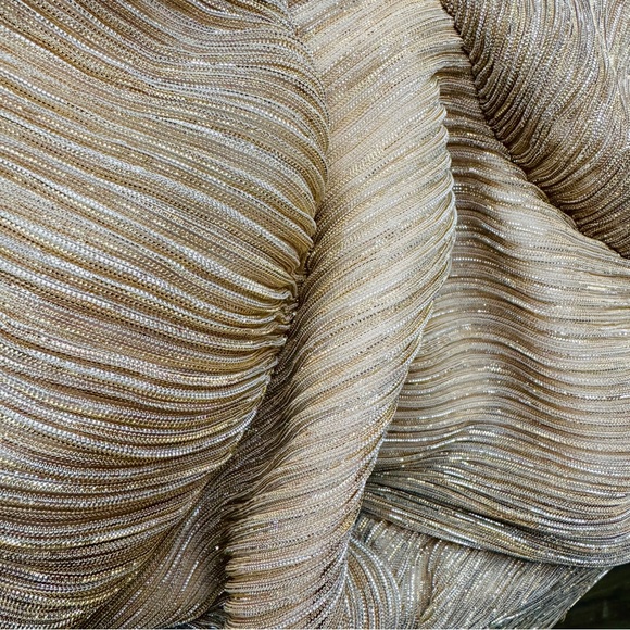 Champagne Beige Mini Dress Flared Bell Long Sleeve Fitted Waist - Picture 11 of 12